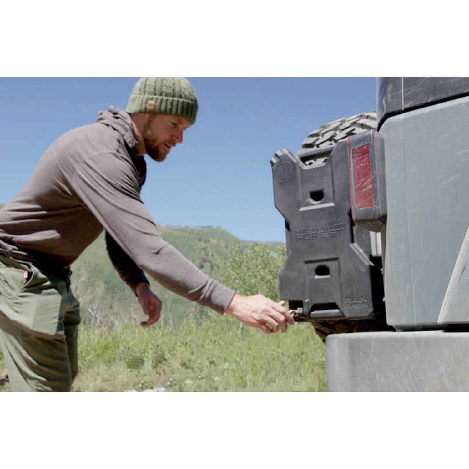 RAIN BASIN JEEP TAILGATE ADAPTER