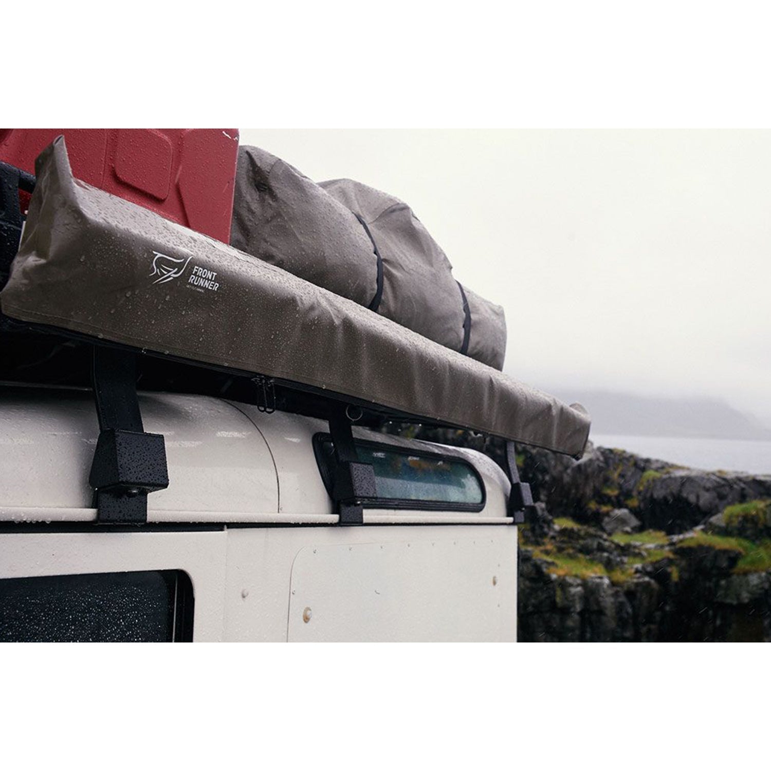 EASY-OUT AWNING BRACKETS